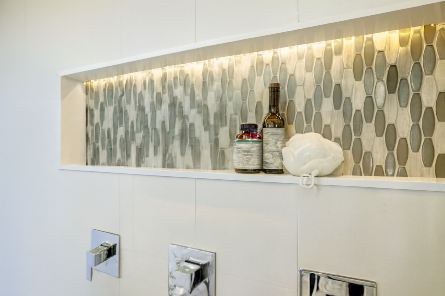 Shower Niche Ideas: 20 Stylish and Practical Design Inspirations