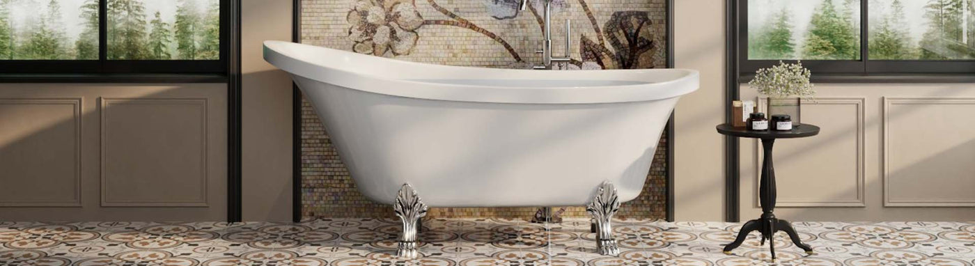 Classic white clawfoot bath with chrome feet