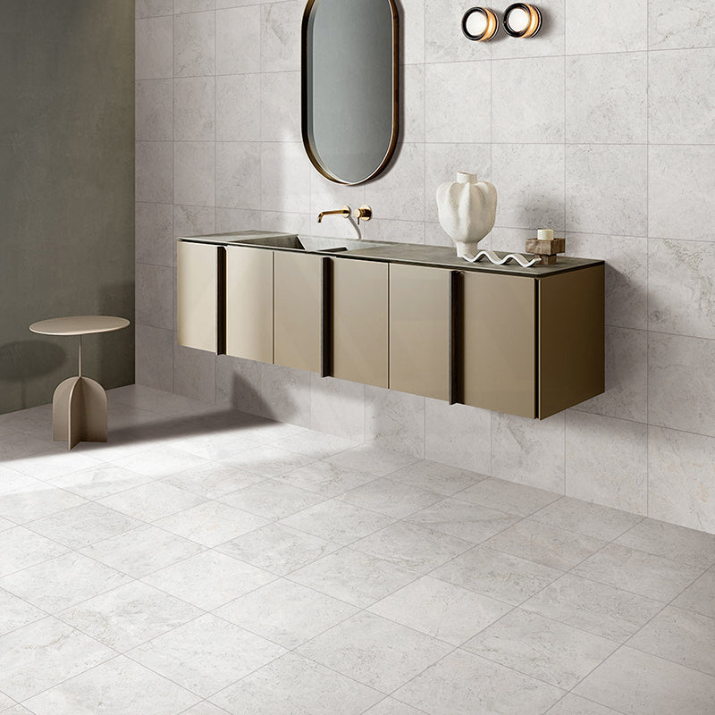 TundraExtra White SurfaceTec Marble Look 300/600/1200mm Tile