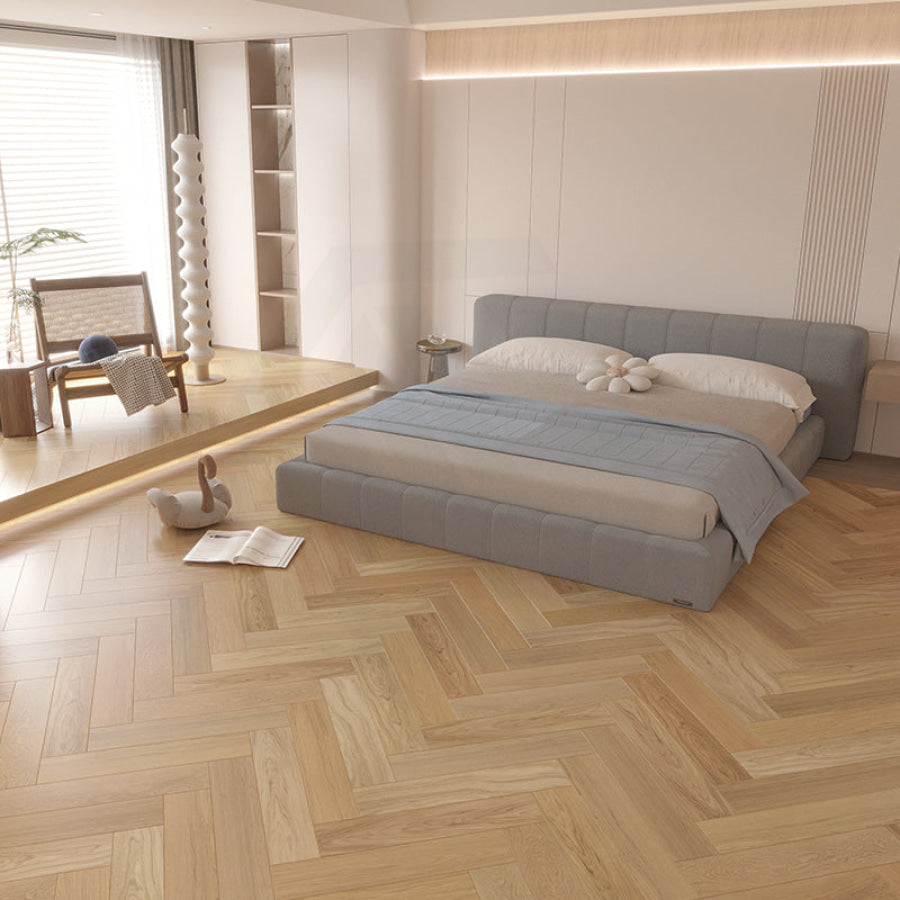 Aquawoodplus™ Waterproof Core Laminate Flooring Natural Oak Herringbone 12Mm