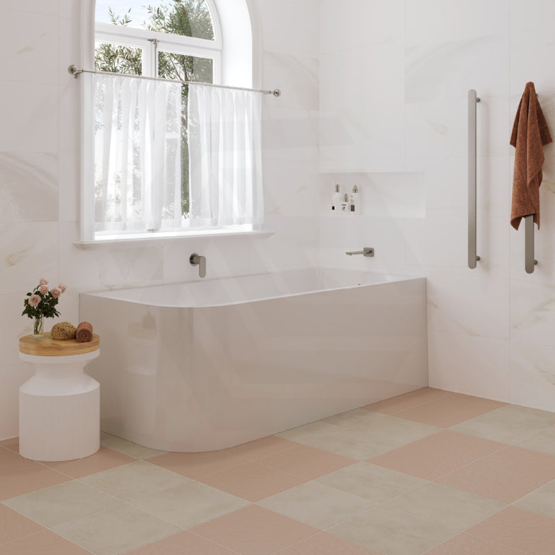 Fienza Hustle Acrylic Multi-Fit Left/Right Corner Bathtub with Overflow 1500/1700mm - Gloss White