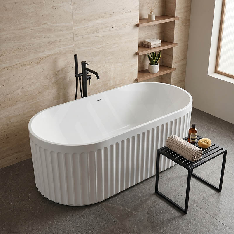 Fienza Eleanor Acrylic Oval Freestanding Bathtub with Overflow 1500/1700mm - Gloss White