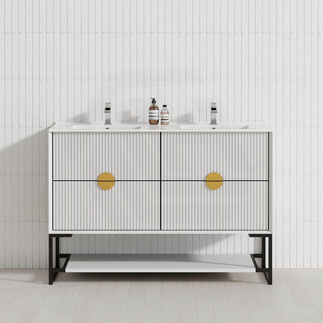600-1500Mm Kingo Freestanding Plywood Vanity White Linear Surface Single/Double Bowls Cabinet Only