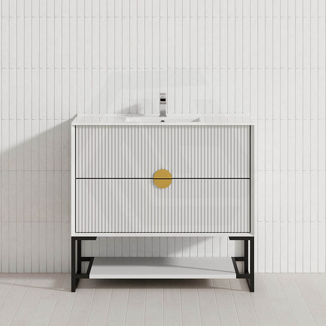 600-1500Mm Kingo Freestanding Plywood Vanity White Linear Surface Single/Double Bowls Cabinet Only