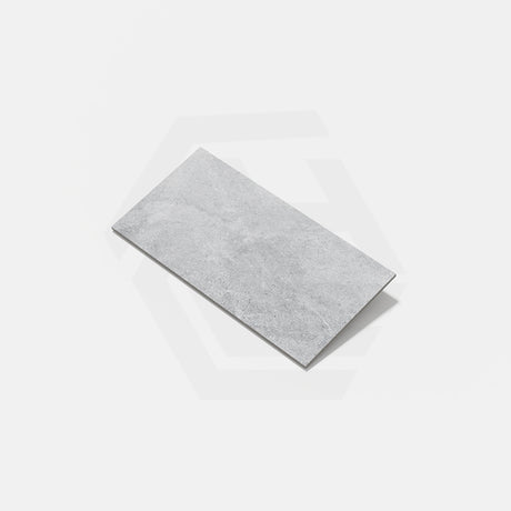 Limestone Light Grey Stone Look In & Out 300/600mm Tile