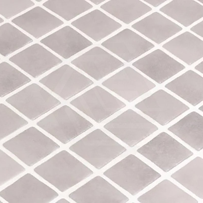 Onix Nieve Gris Gloss Glass Mosaic Tile 310x467mm Sheet (25x25mm Chip Piece)