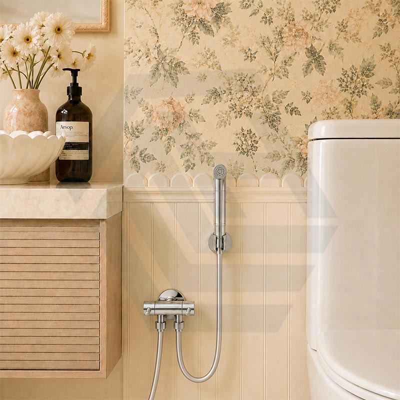 Round Brass Toilet Bidet Spray Kit with 1.2m PVC Water Hose Chrome/Matt Black
